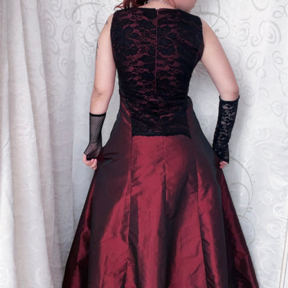 00’s gothic vampire burgundy dress ❤️🏰