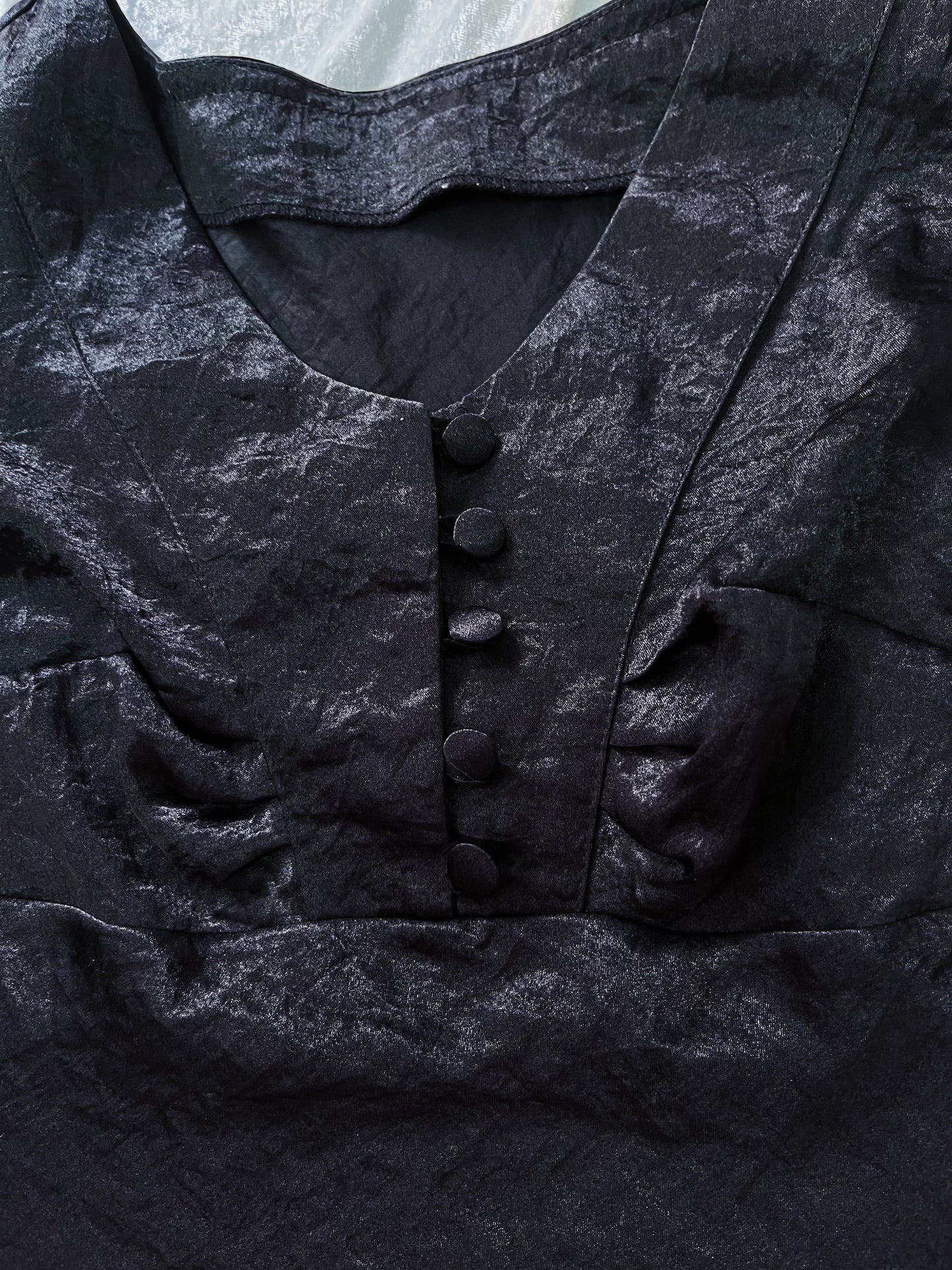 00’s Horror Protagonist / Dark coquette satin black top 🗝️🎞️