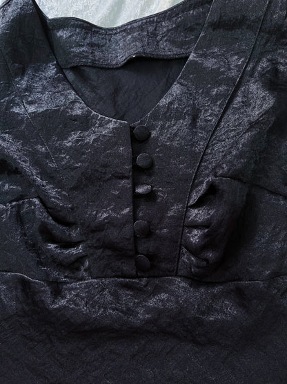 00’s Horror Protagonist / Dark coquette satin black top 🗝️🎞️