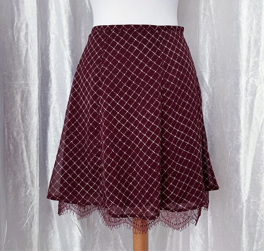 Y2K mesh burgundy skirt with lining & lace hem detail 🎀