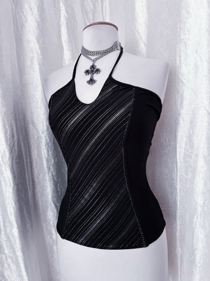 00’s halter top with lace-up back detail 🦇