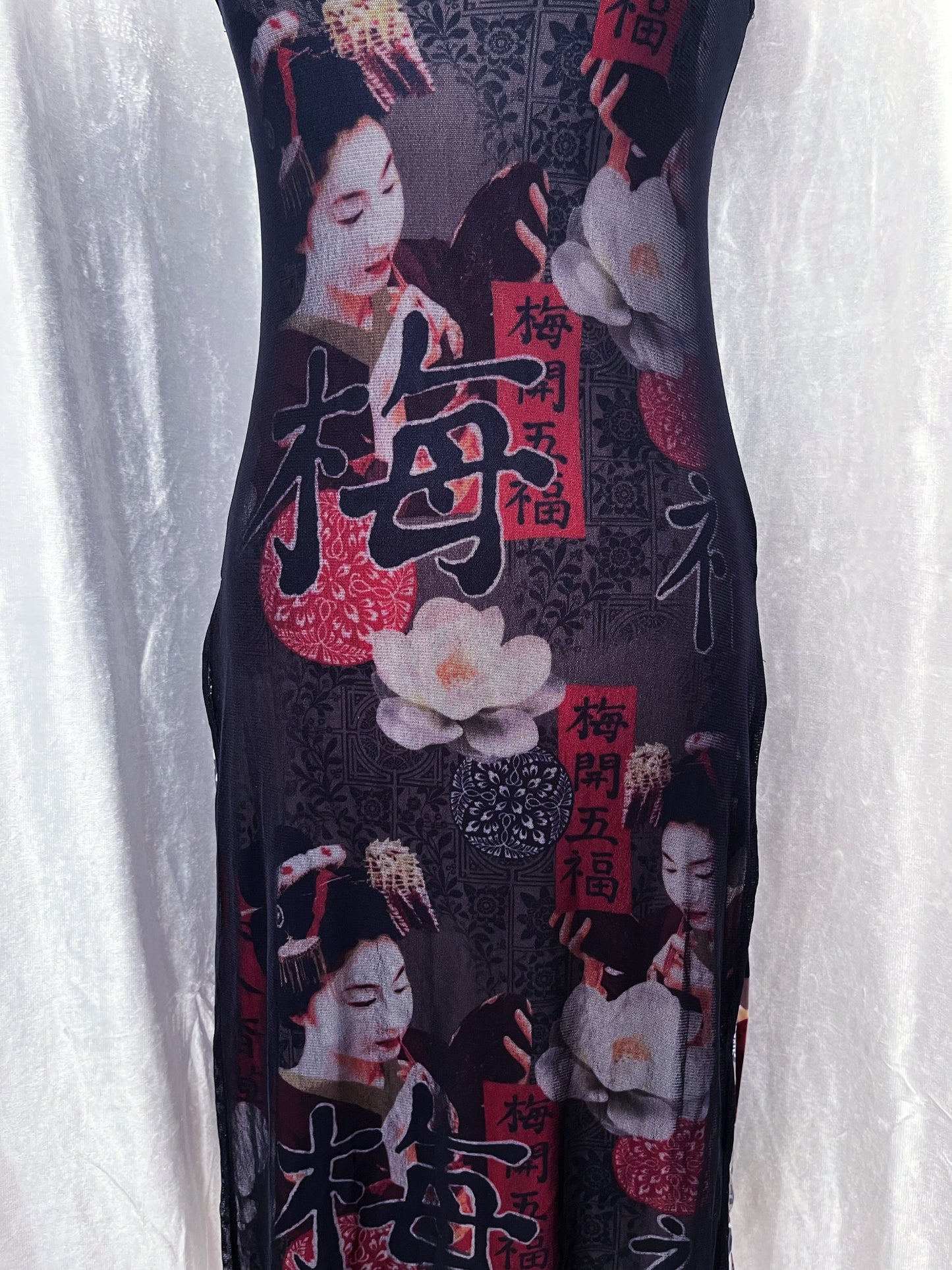 Iconic rare Geisha print mesh dress with slit sides 🍙🥢