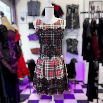 Tartan lacey print dress 🍓