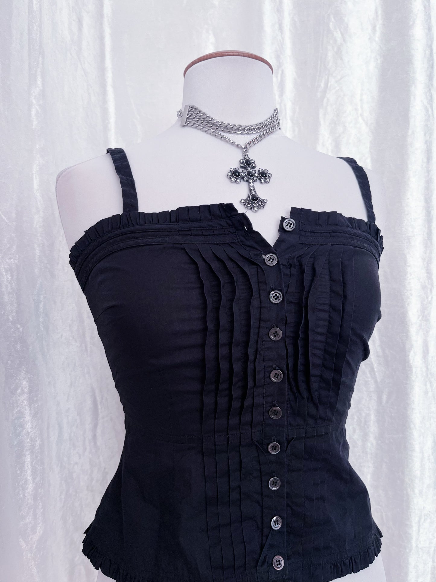 Dark coquette button top with ruffle details 🗝️