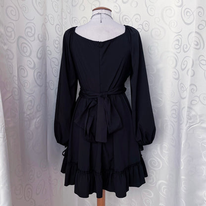 Modern gothic black dress 🖤