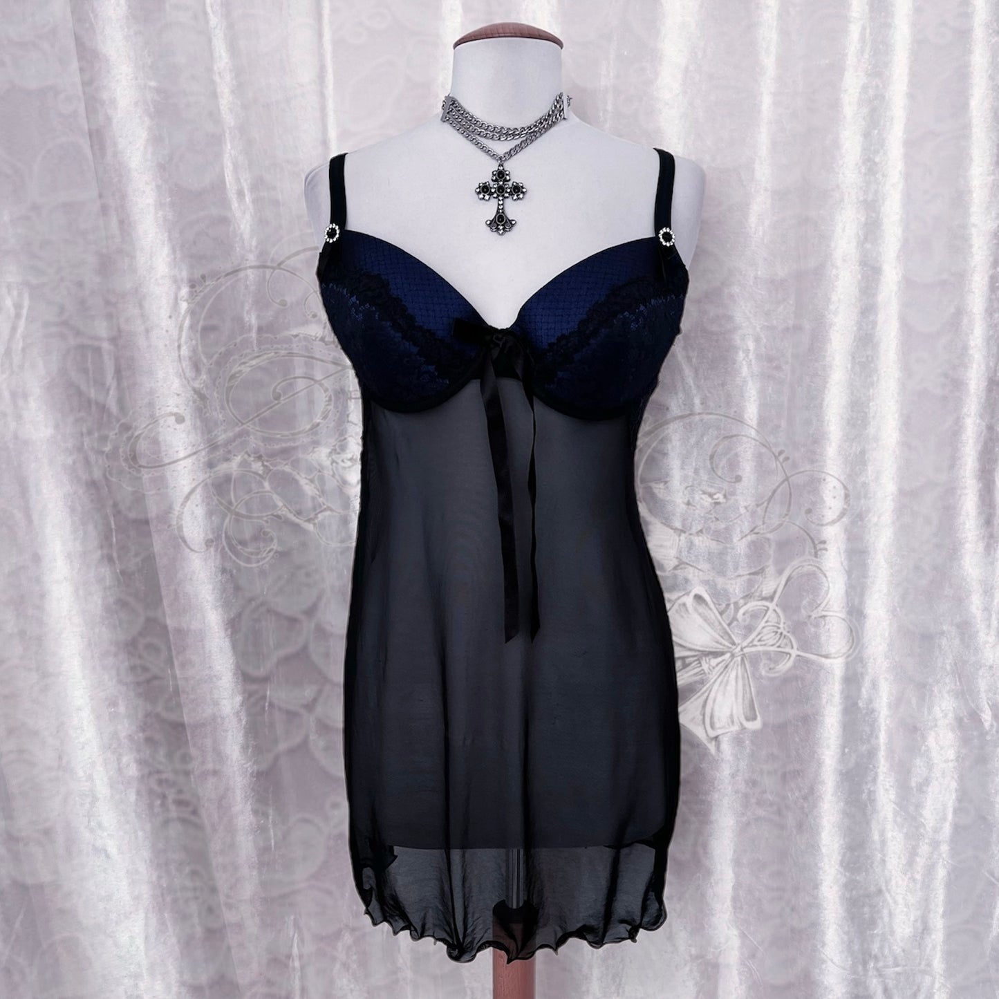 Stunning mesh & lace babydoll 🦋
