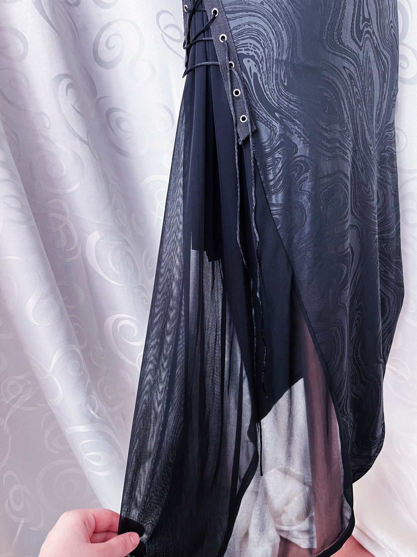 Gothic, hot maxi lace-up dress 🕷️