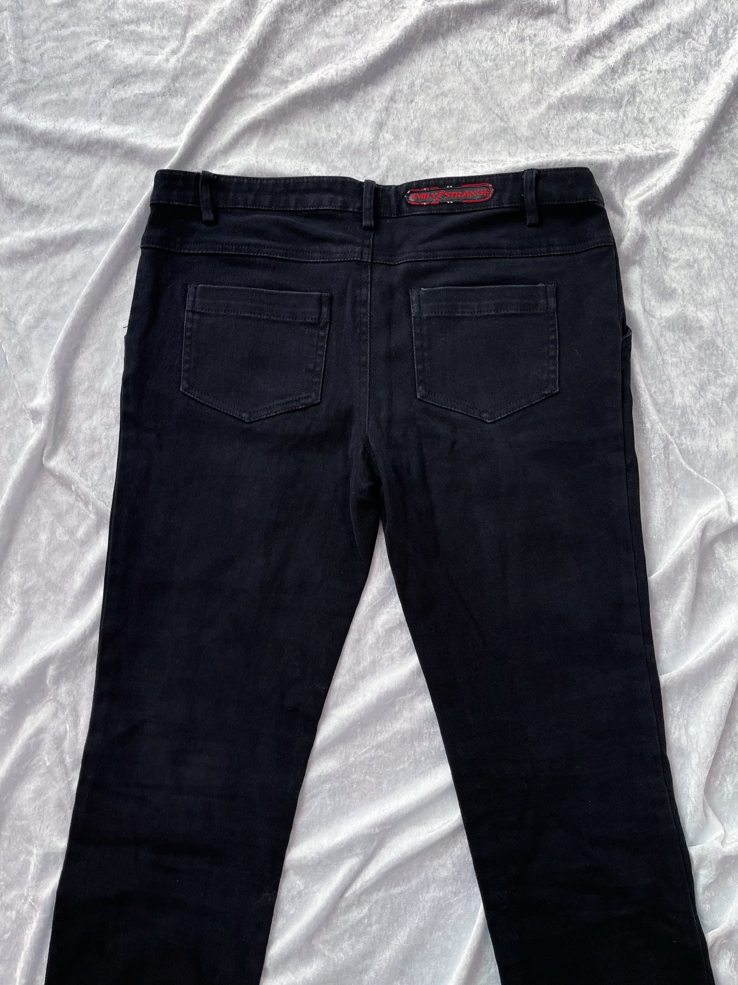 00’s Emily the Strange low-waisted lace-up jeans 🎸💀