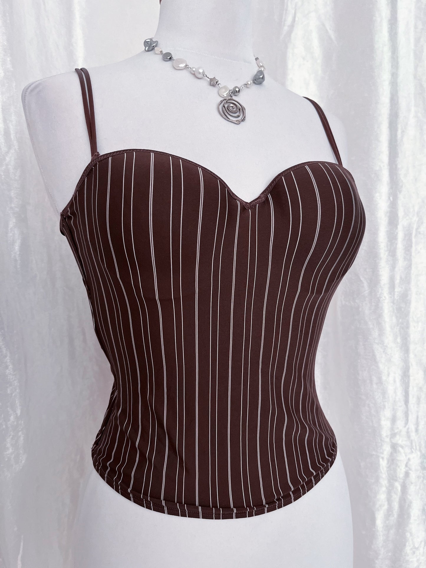 Cottage / coquette striped bustier top with lace up detail on the back 🎀
