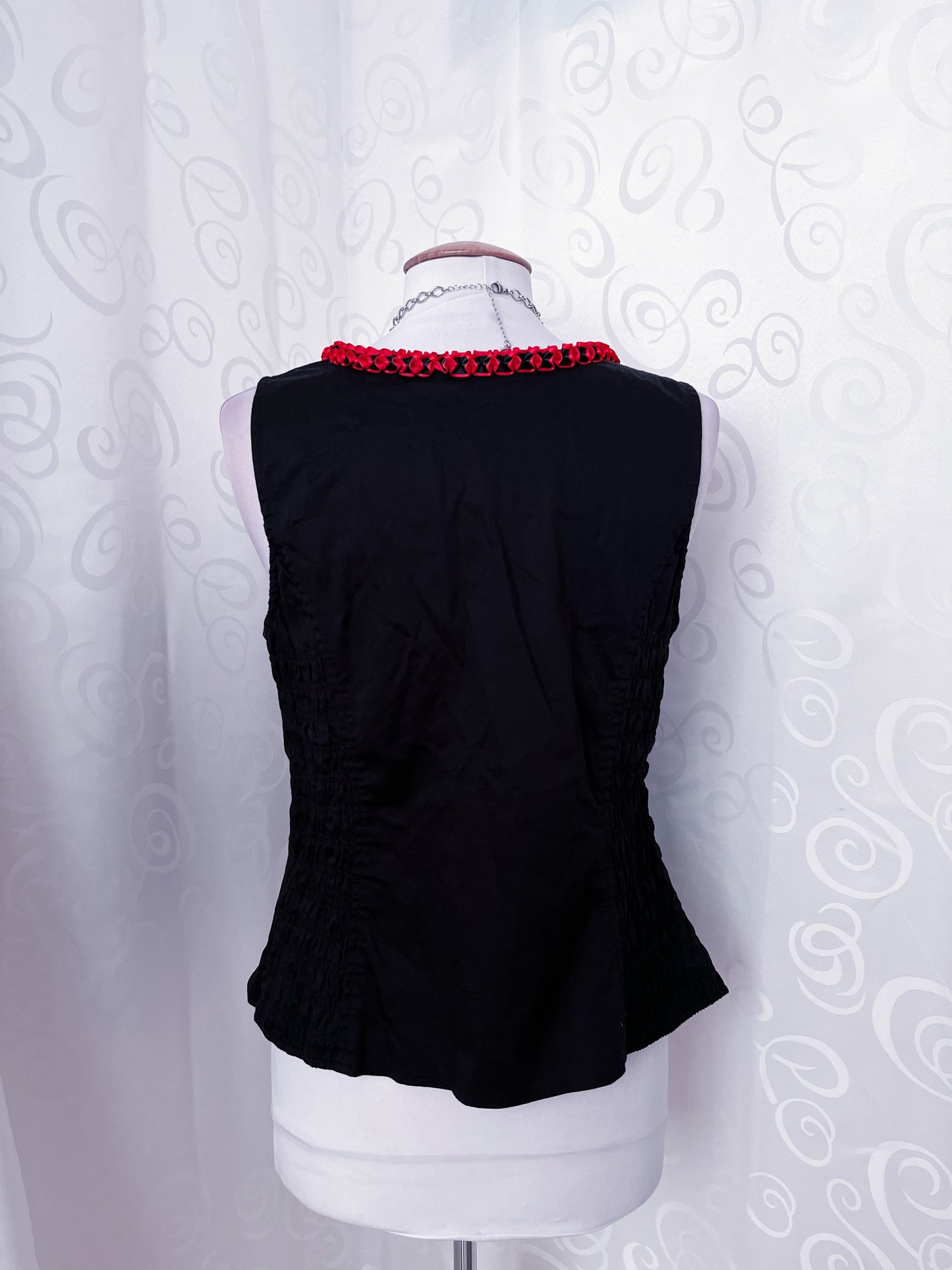 00’s dirndl black corset top ❤️