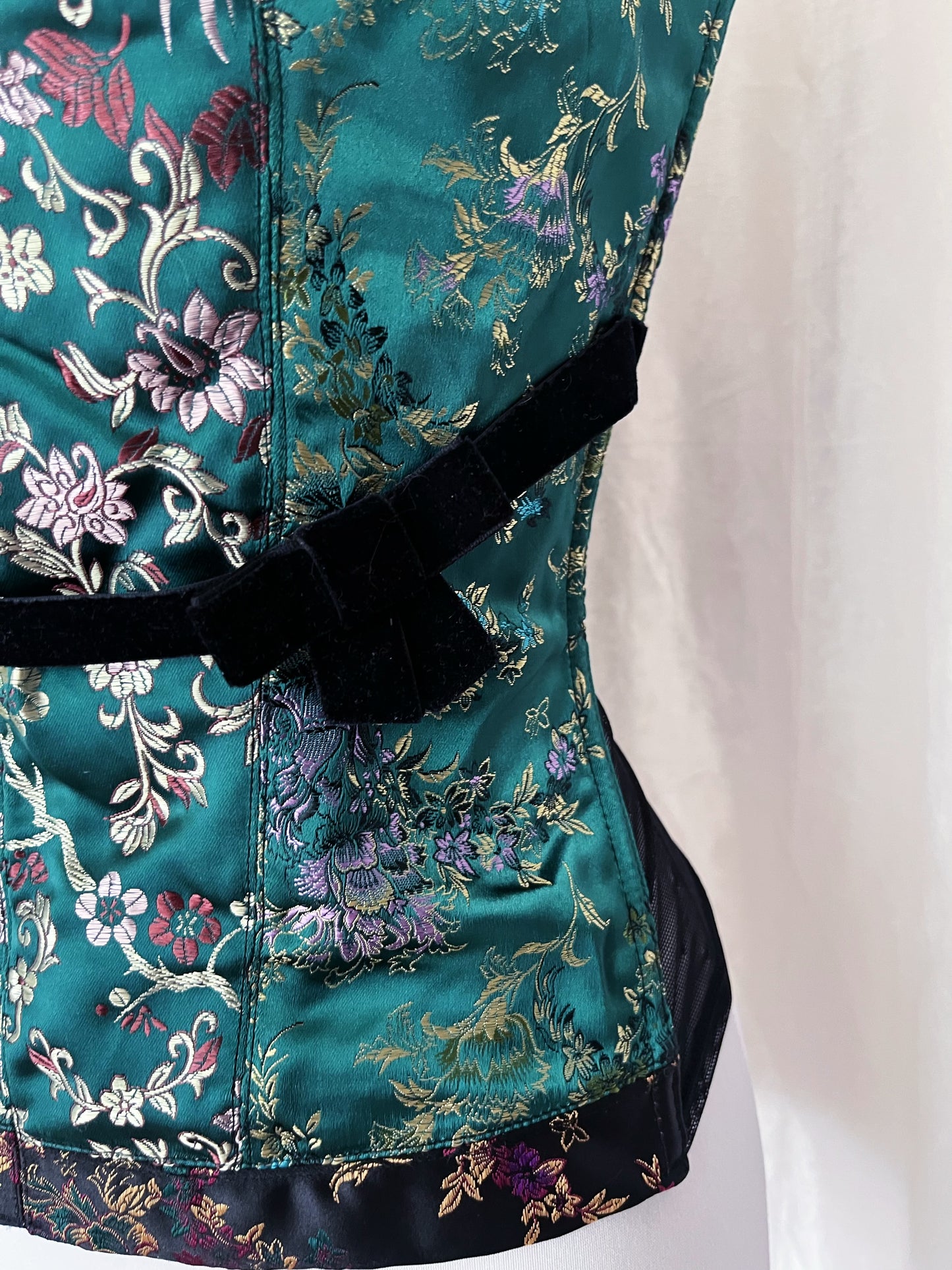 H&M asian style corset top 🐉