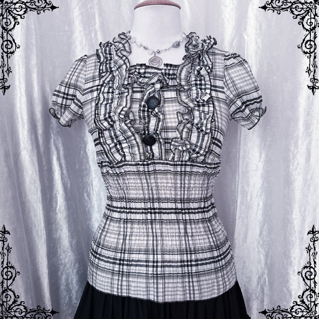 Horror protagonist / dark coquette top 🔦🎞️📷