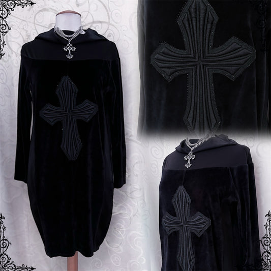 00’s Gothic velvet tunic/dress with cross patch ✝️🦇
