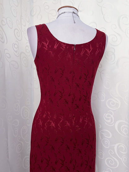 00’s stunning vampire burgundy brocade dress 🩸🦇