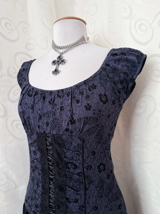 00’s whimsygoth lace-up top 🌀🧚🏻‍♂️