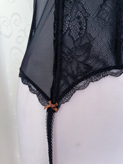 00’s whimsy black lacey corset with brown bow details 🐌 🖤