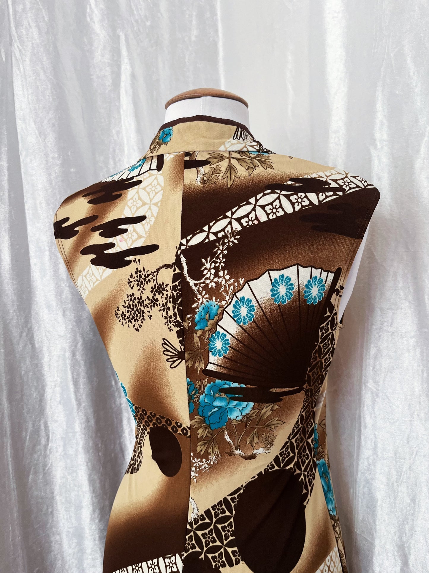 Beautiful beige & brown Qipao cheongsam dress 🦋