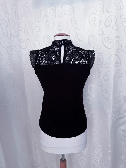 Gothic Morgan de toi black top 🦇🏰