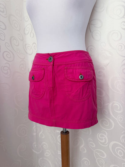 Y2K style pink denim mini skirt 🎀
