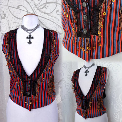 00’s Iconic deadstock jester striped vest with lace & sequin details ✨🎪