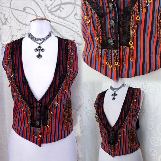 00’s Iconic deadstock jester striped vest with lace & sequin details ✨🎪
