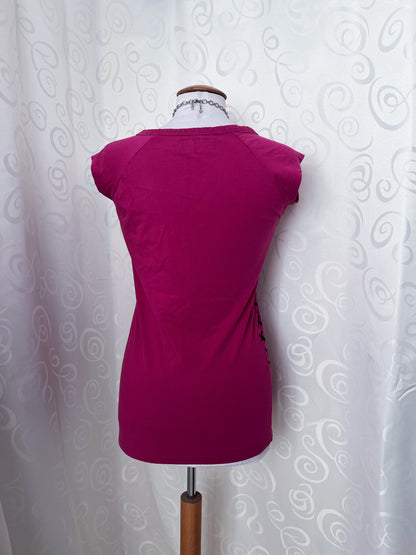 Y2K scene/emo style graphic tee 📓