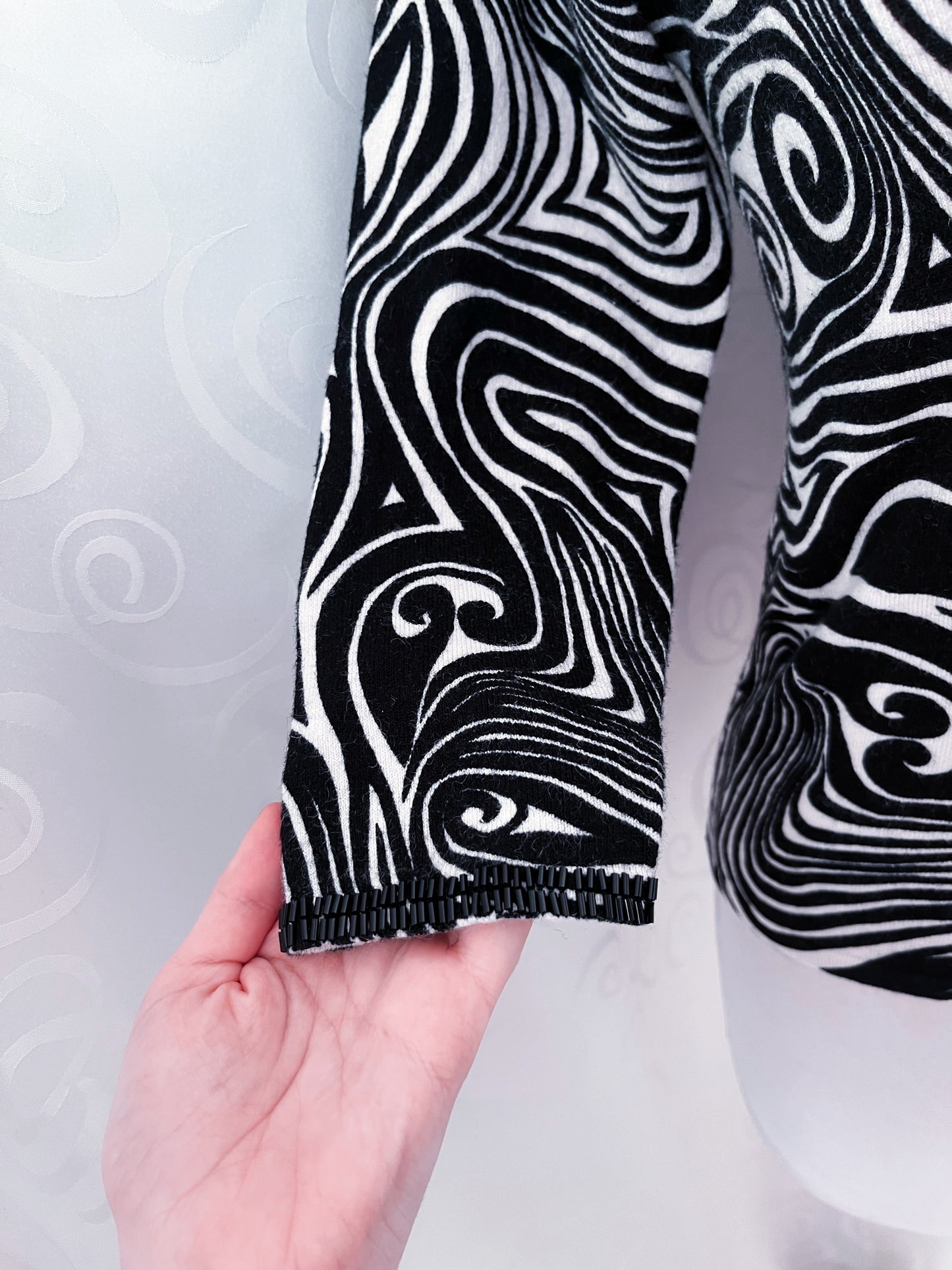 00’s Nicowa Gothic swirl top with beaded details 🕸️🕷️