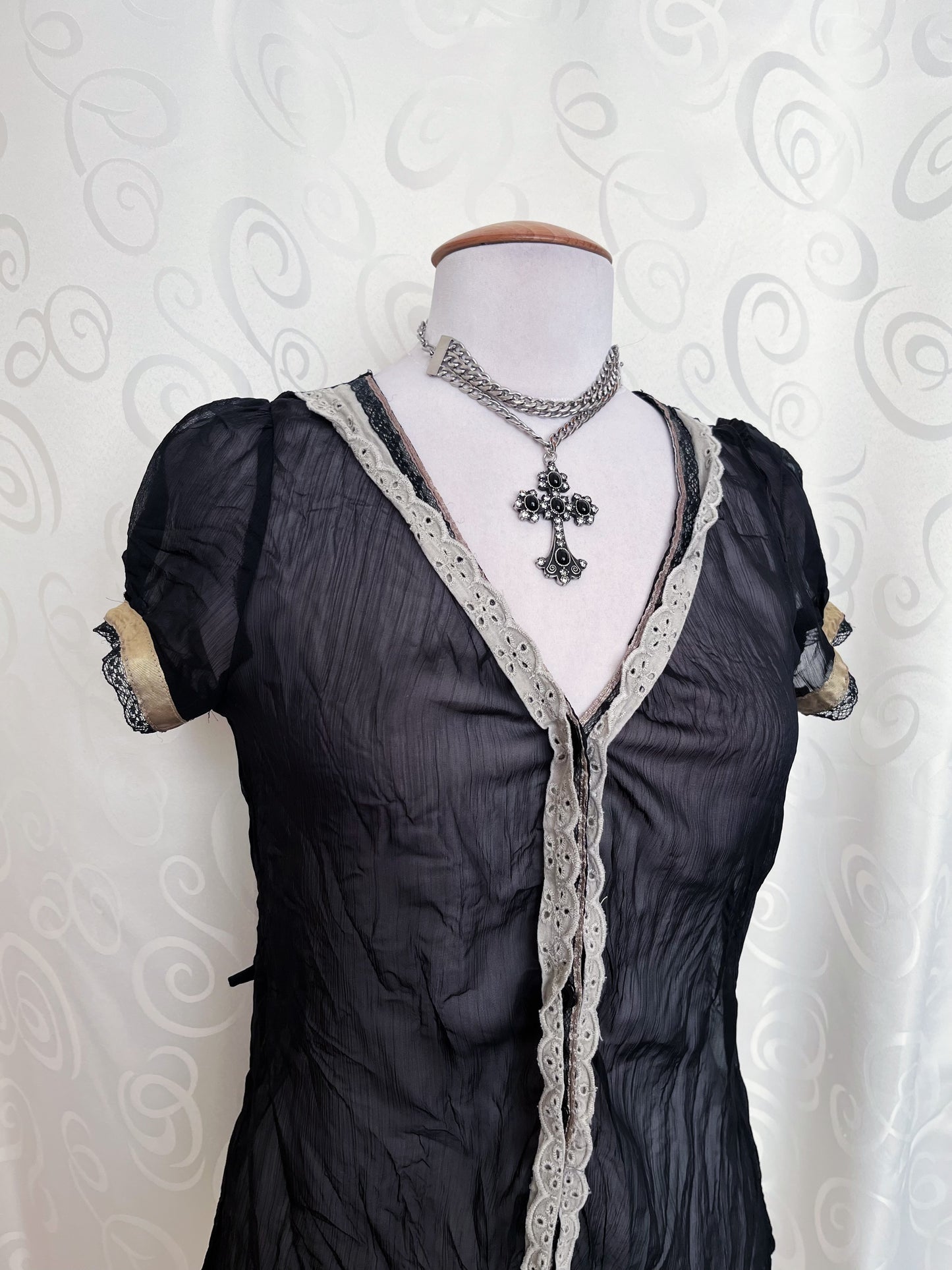 Dark coquette/Gothic mesh shirt with beautiful ruffle details🕷️🎞️