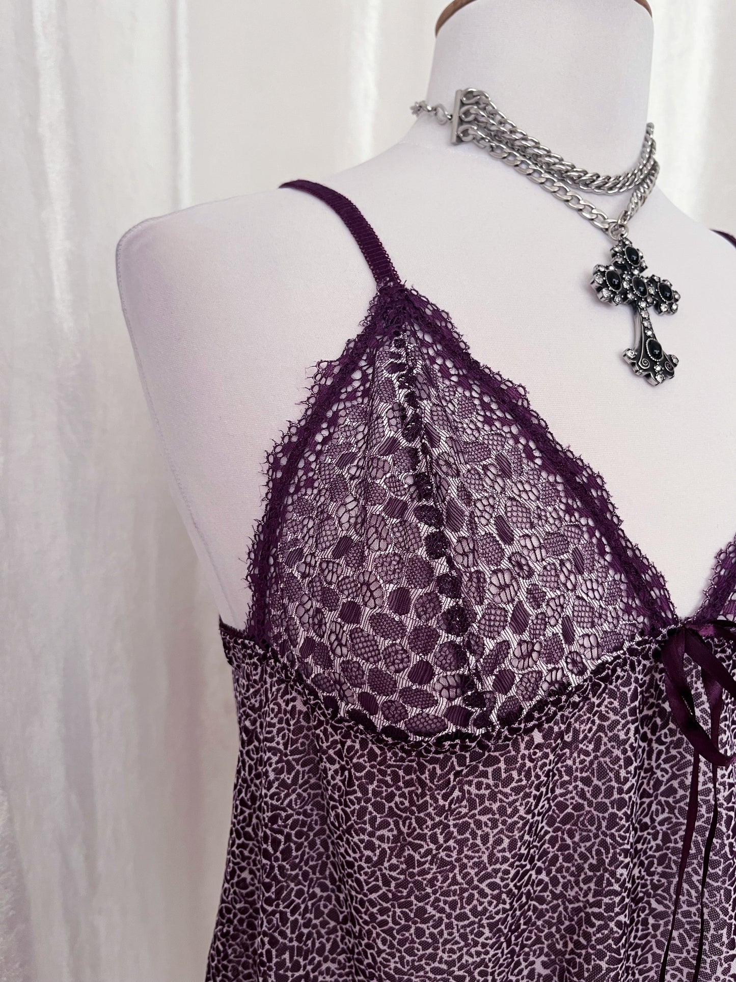 Hot little coquette see-through cami top 🐆💜