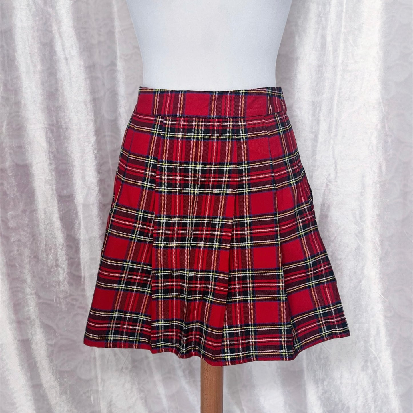 Iconic plaid red skirt ❤️