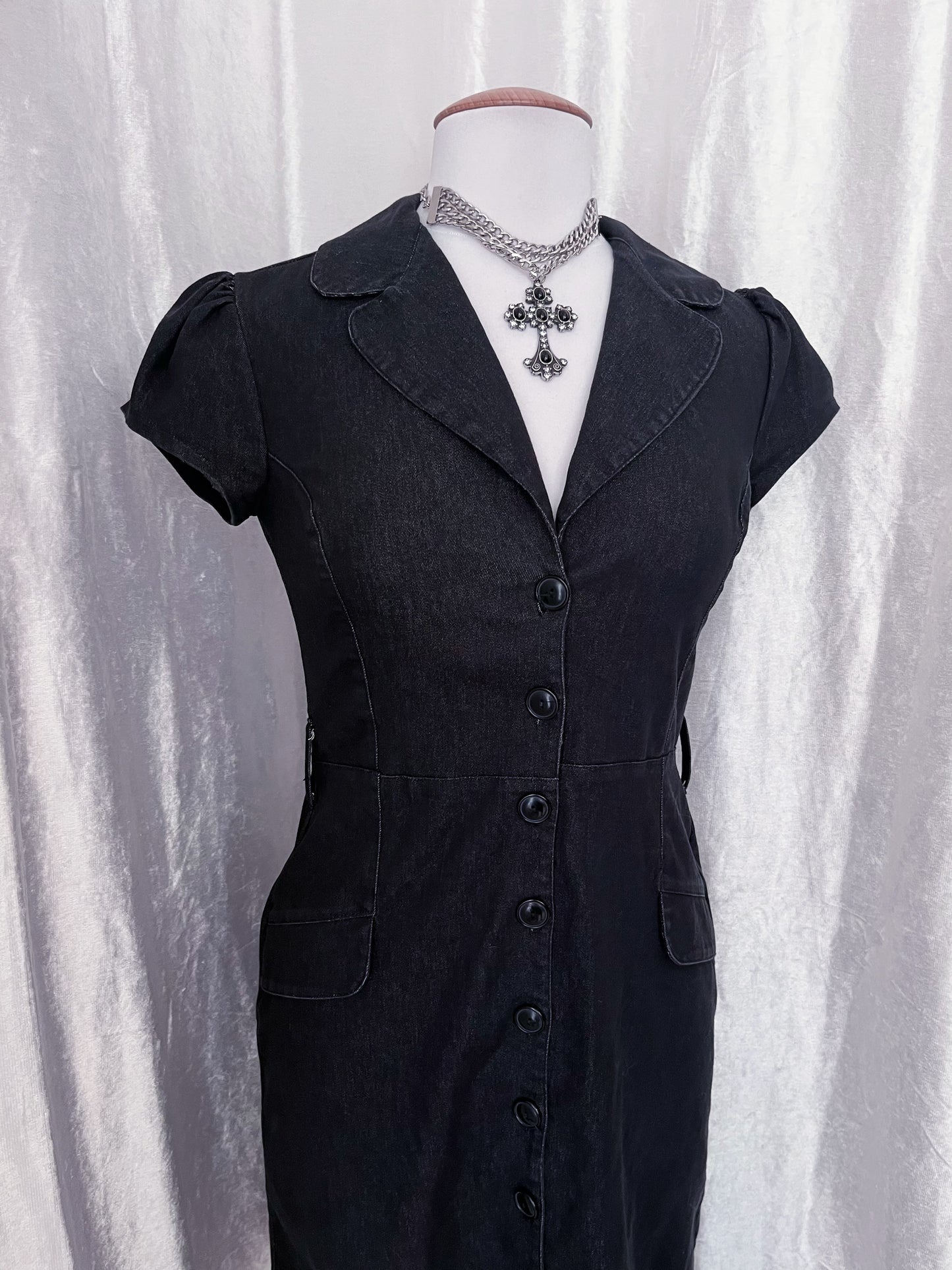 Orsay dark coquette denim dress with puff sleeves 🦋