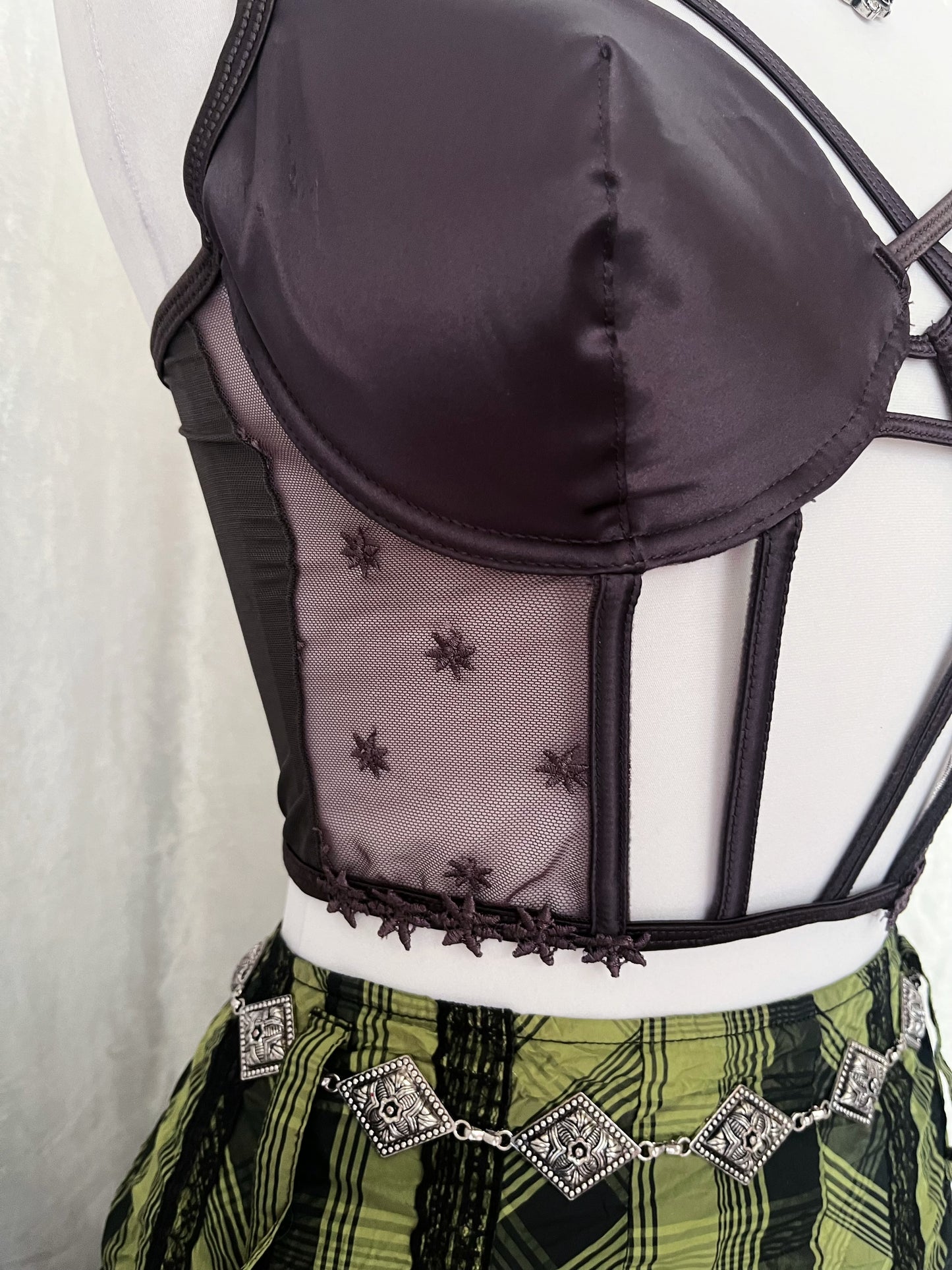 Dark brown crop corset top 🤎🐌