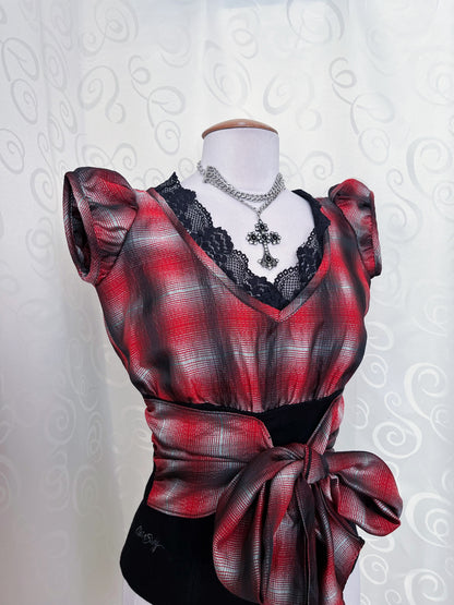 MISS SIXTY 00’s tartan boned top with big bow detail 🖤❤️