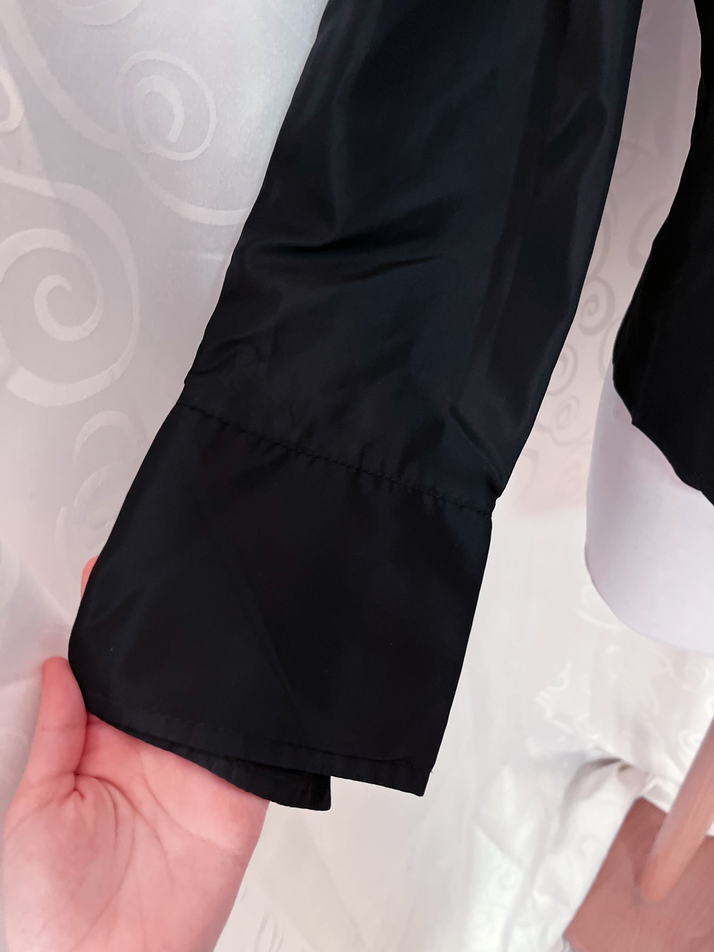 00’s gothic ruffle shirt/cardigan 🌀🕷️