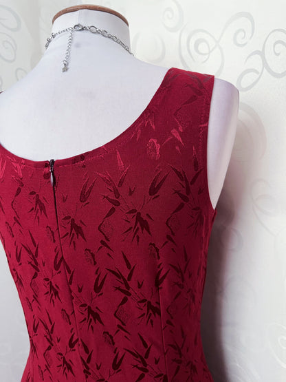 00’s stunning vampire burgundy brocade dress 🩸🦇