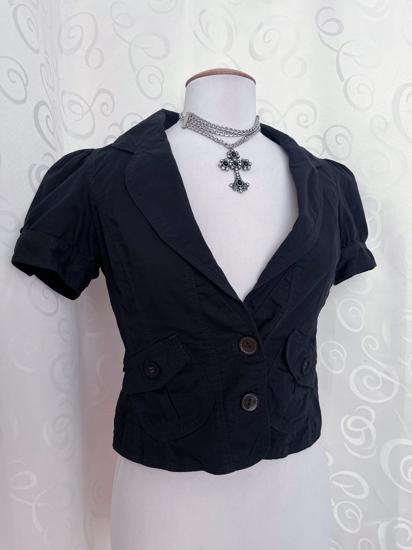 Dark Coquette short-sleeve cotton jacket with puffy sleeves 🗝️