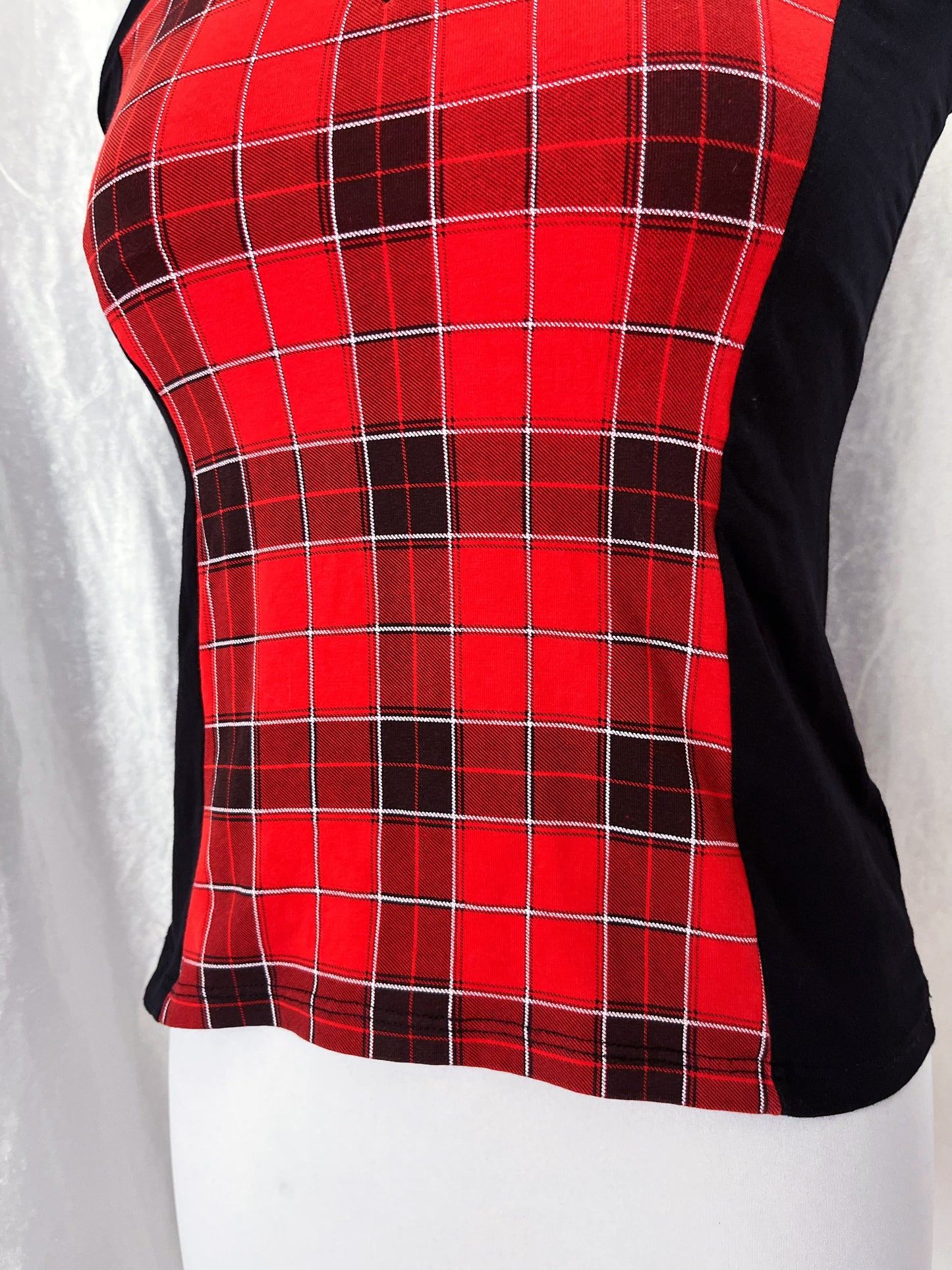 Iconic Melrose emo plaid top ❤️