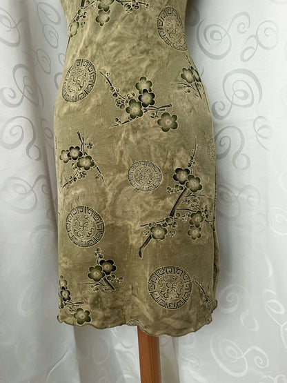 00’s whimsy Qipao green dress 💚🐍