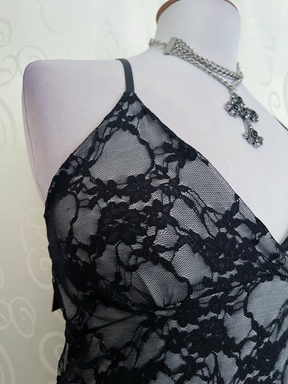 00’s deadstock whimsygoth lacey black dress 🕷️