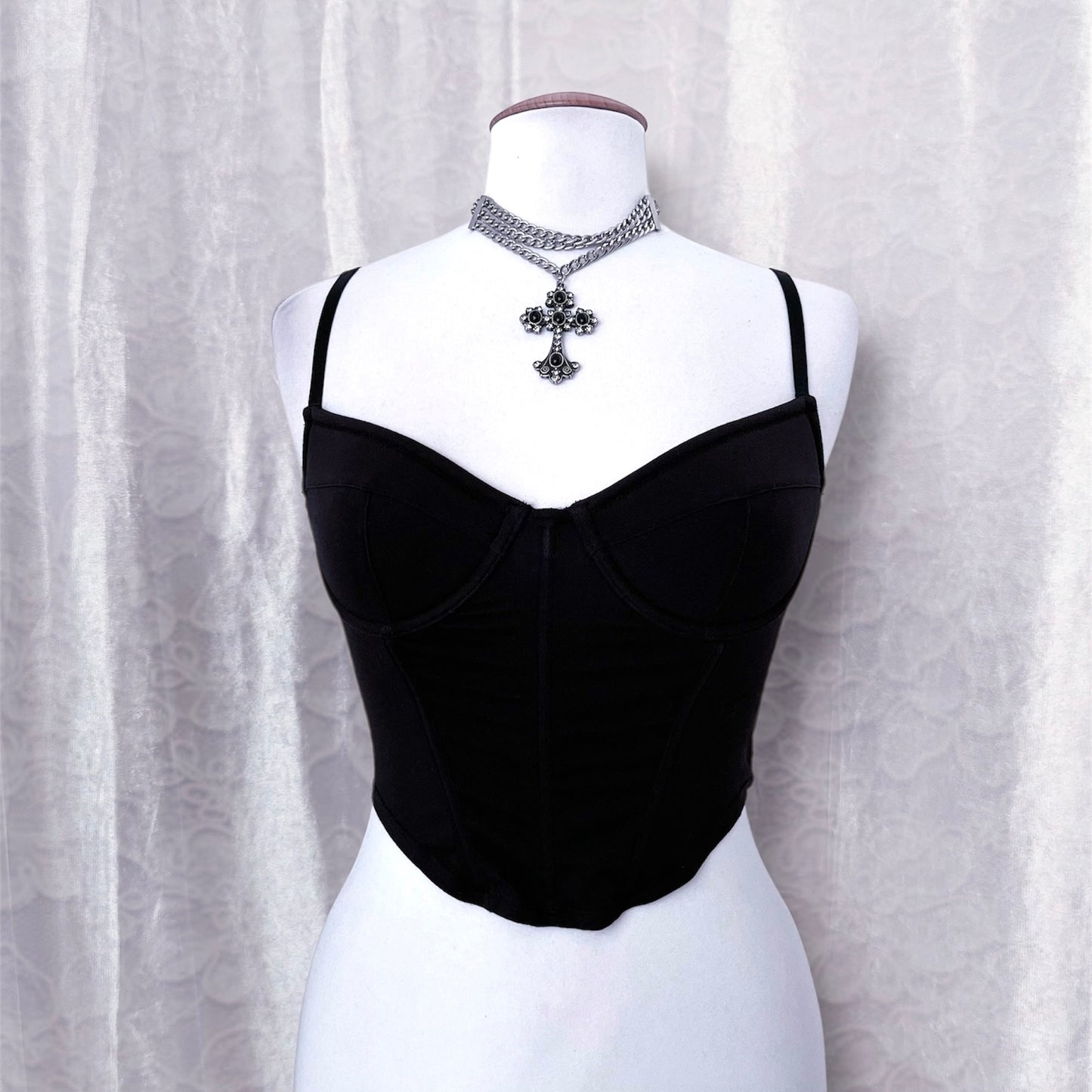 Must-have black corset top ✨🦇