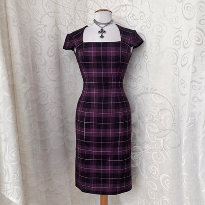 Perfect purple Alt tartan office dress 💜🌀