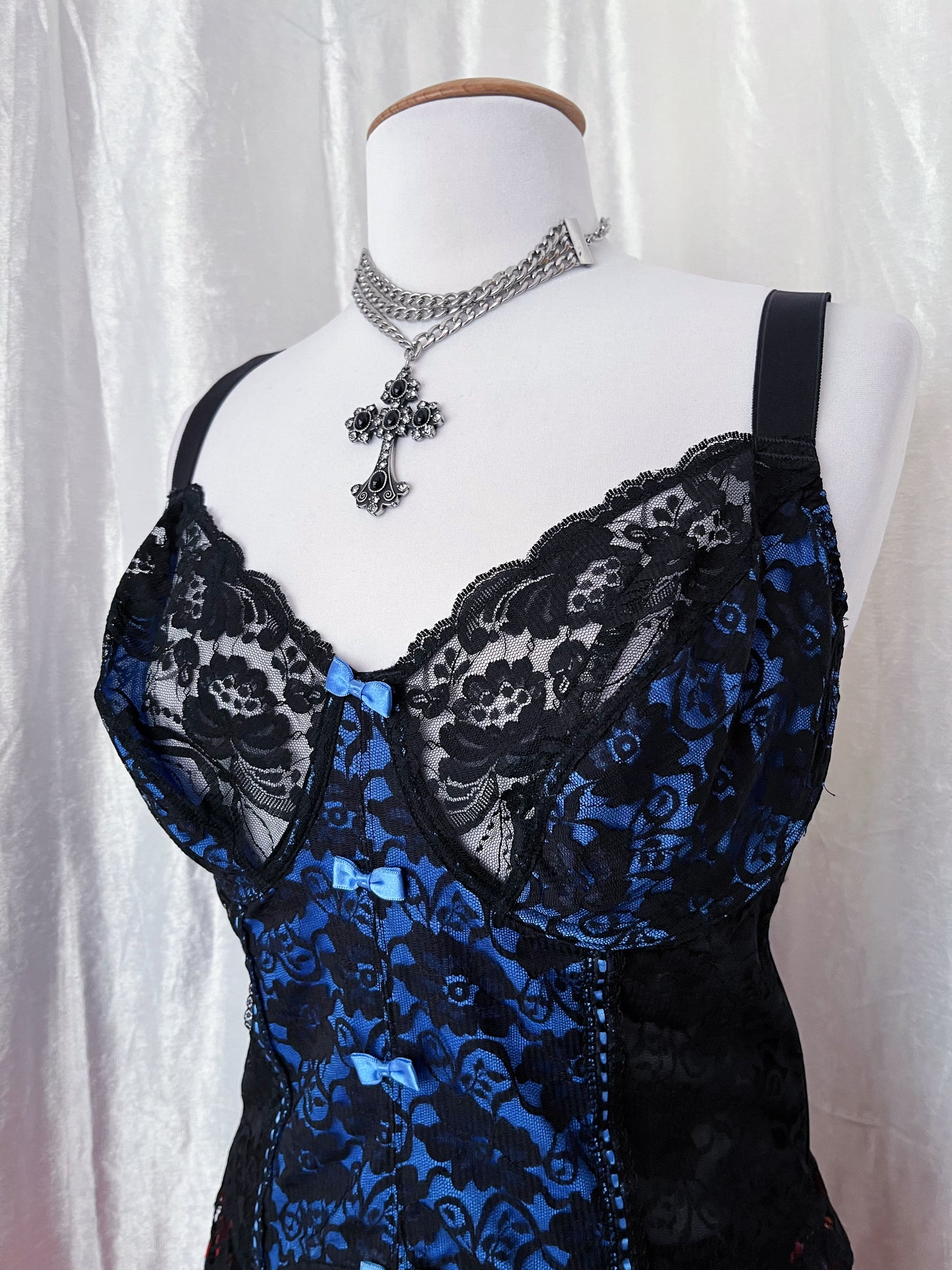 Hot gothic lace blue corset top 🕸️