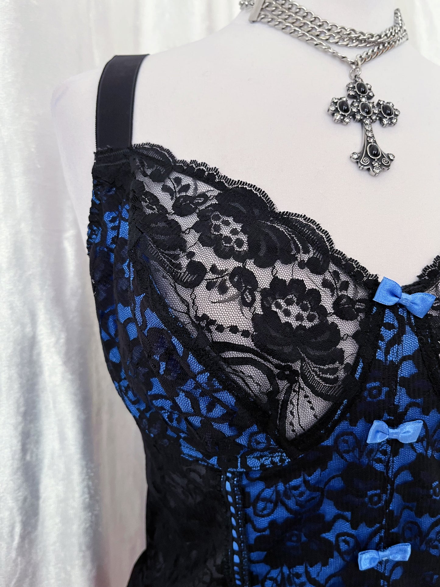 Hot gothic lace blue corset top 🕸️