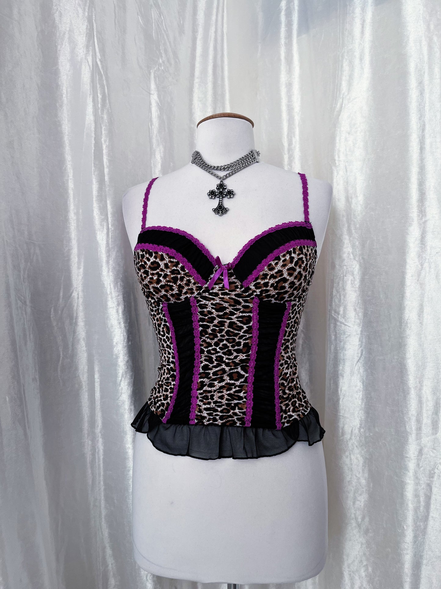 Hot Y2K style leopard print corset top 🐆🎀