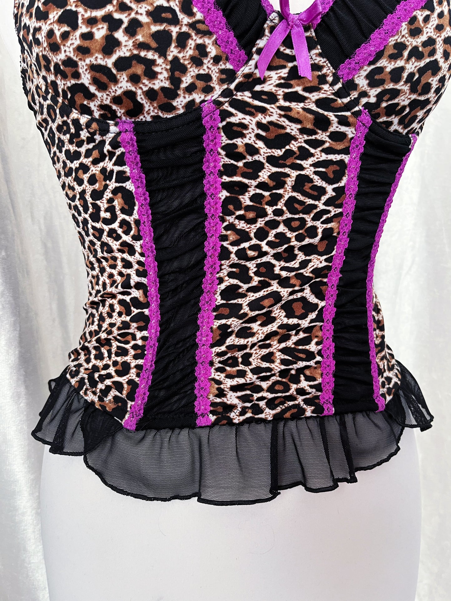 Hot Y2K style leopard print corset top 🐆🎀