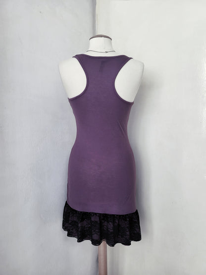 Y2K emo/scene purple print dress with lace hem detail 💜💀