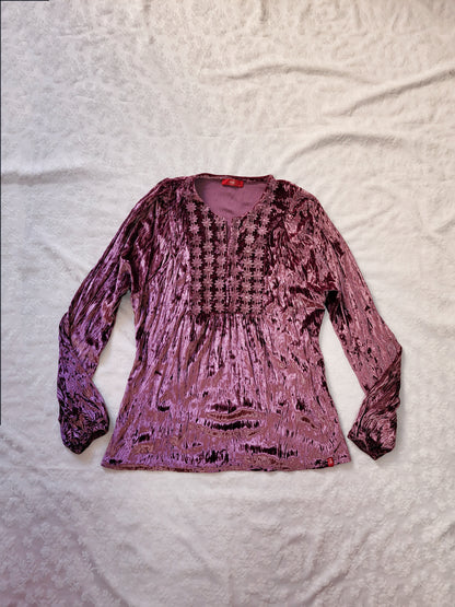 Υ2Κ velvet fairy top with beautiful sewn on flowers 🌺