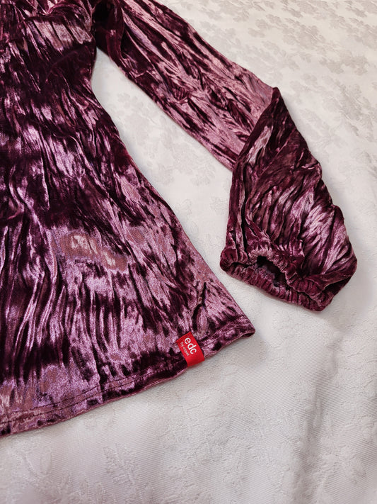 Υ2Κ velvet fairy top with beautiful sewn on flowers 🌺
